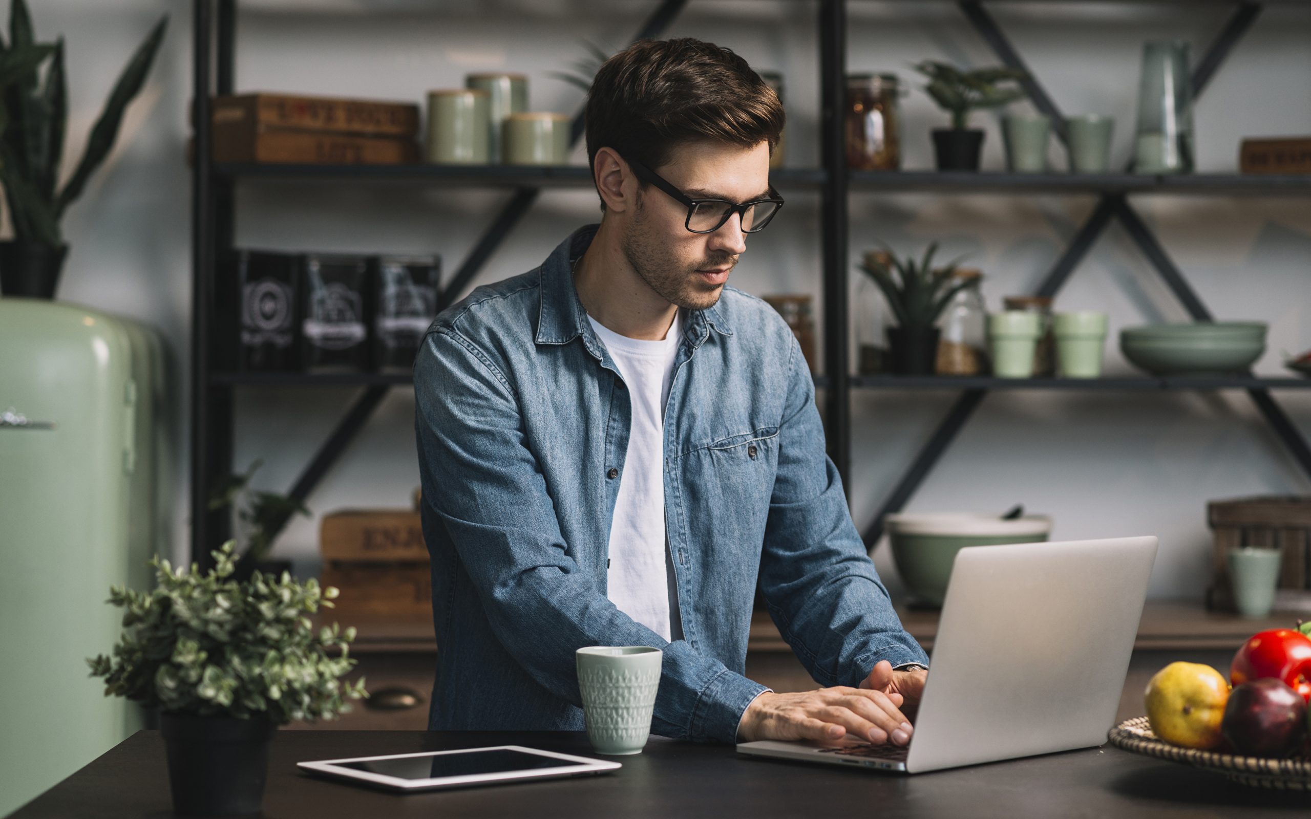 Business traveler with E-Transfers